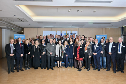 Укрепване на сътрудничеството между Регион Оверн-Рона-Алпи и Консулския корпус в Лион